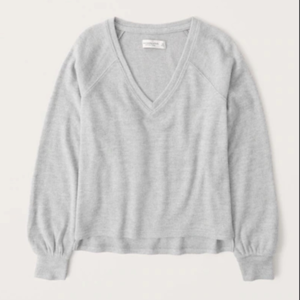 ABERCROMBIE COZY LONG SLEEVE VNECK TOP